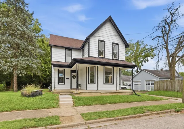 Photo 3 of Single family home for sale at 248 S Hubert Ave, Springfield, OH 45505 | MLS# 226035841 | Listing updated on 2026-09-19