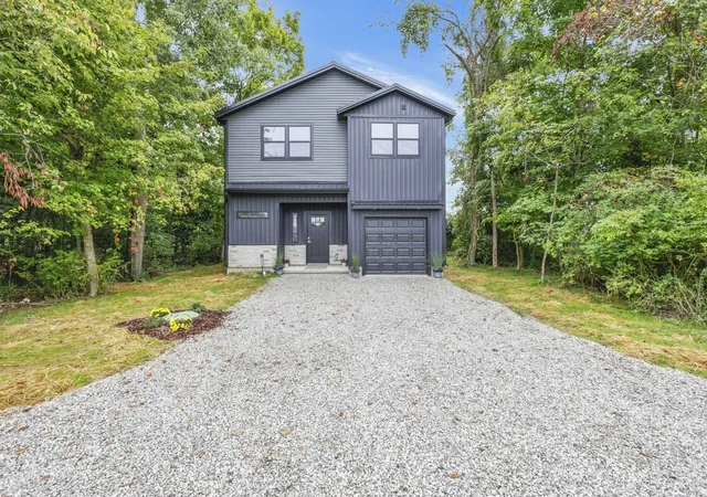 Photo 3 of Single family home for sale at 13098 Laurel Rd Ne, Thornville, OH 43076 | MLS# 226035884 | Listing updated on 2026-09-28