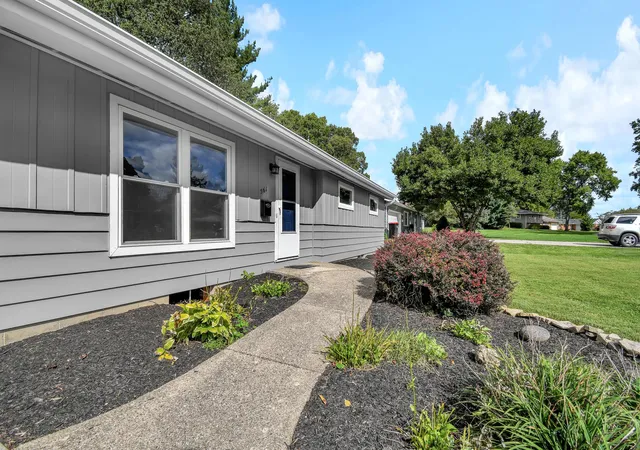 Photo 3 of Sale Pending at 561 Kenwell, Newark, OH 43055 | MLS# 226035859 | Listing updated on 2026-09-25