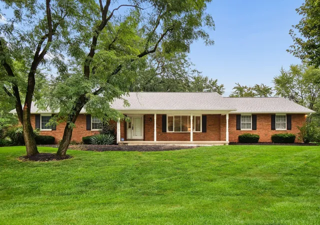 Photo 2 of Single family home for sale at 2670 Geyerwood Ct, Grove City, OH 43123 | MLS# 226035953 | Listing updated on 2026-09-25