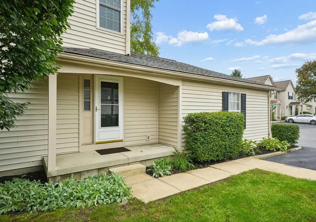 Photo 1 of Condo for sale at 2571 Gardenia Dr, Columbus, OH 43235 | MLS# 226036363 | Listing updated on 2026-10-02