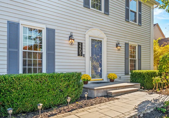 Photo 2 of Single family home for sale at 2205 Heatherfield Ave, Columbus, OH 43235 | MLS# 226040157 | Listing updated on 2026-10-29