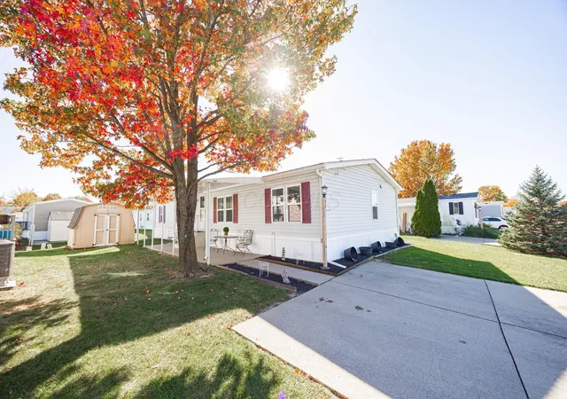 Photo 1 of Single family home for sale at 21 Winter Pine Dr, Delaware, OH 43015 | MLS# 226035898 | Listing updated on 2026-10-19
