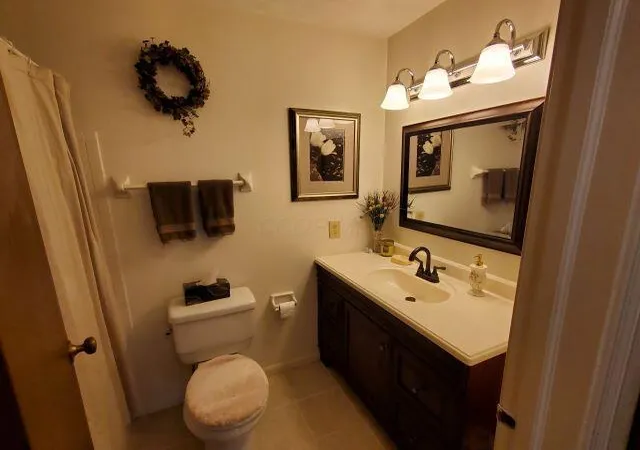 Listing Photo 5 - Condo for sale in building located at 5357 Portland St, Columbus, OH 43235 - Unit #304