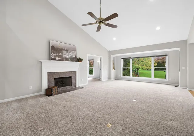 Photo 2 of Single family home for sale at 6161 Heritage Lakes Dr, Hilliard, OH 43026 | MLS# 226039271 | Listing updated on 2026-10-28