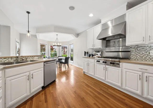 Photo 3 of Single family home for sale at 6161 Heritage Lakes Dr, Hilliard, OH 43026 | MLS# 226039271 | Listing updated on 2026-10-28