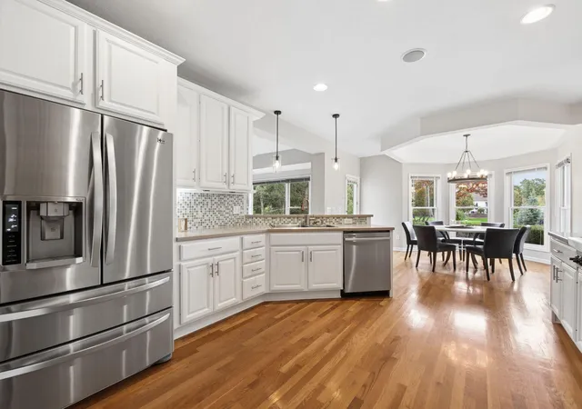 Photo 4 of Single family home for sale at 6161 Heritage Lakes Dr, Hilliard, OH 43026 | MLS# 226039271 | Listing updated on 2026-10-28