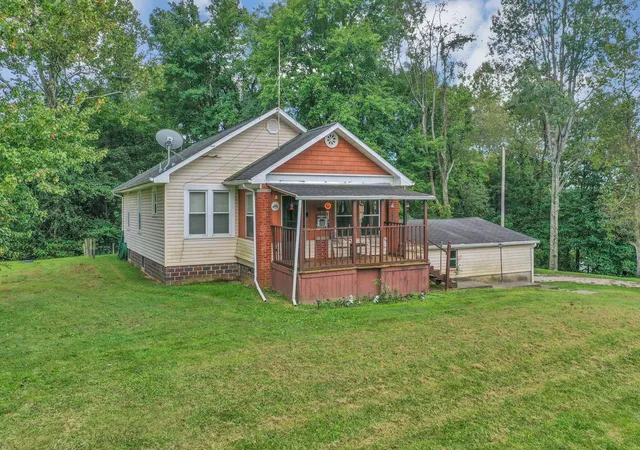 Photo 2 of Single family home for sale at 37651 Maysville Greendale Rd, Logan, OH 43138 | MLS# 226035908 | Listing updated on 2026-09-23