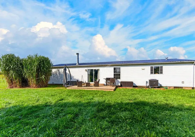 Photo 4 of Single family home for sale at 3840 Church Hl Rd, Zanesville, OH 43701 | MLS# 226035952 | Listing updated on 2026-09-30