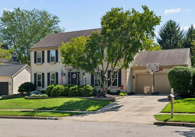 Photo 2 of Single family home for sale at 3377 River Landings Blvd, Hilliard, OH 43026 | MLS# 226035946 | Listing updated on 2026-10-02
