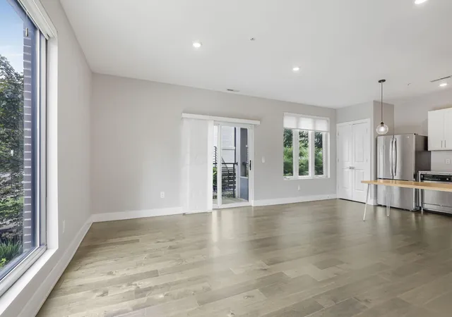 Photo 4 of Condo for sale at 1020 Pennsylvania Ave, Columbus, OH 43201 | MLS# 226035975 | Listing updated on 2026-10-07