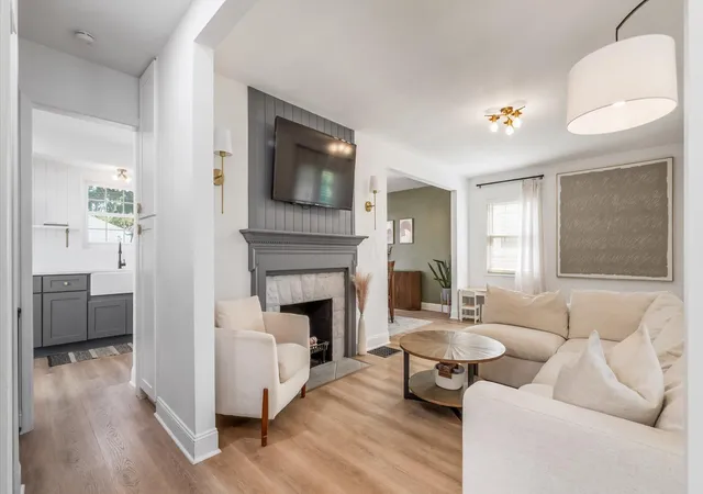 Photo 3 of Single family home for sale at 332 S Brinker Ave, Columbus, OH 43204 | MLS# 226035950 | Listing updated on 2026-10-08