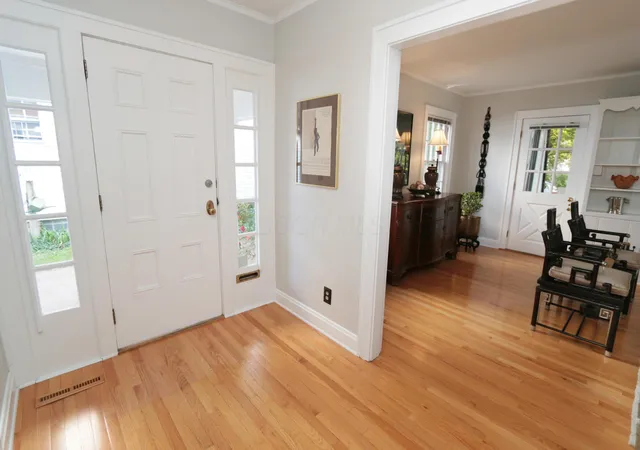 Photo 3 of Single family home for sale at 188 Montrose Way, Columbus, OH 43214 | MLS# 226036061 | Listing updated on 2026-10-01