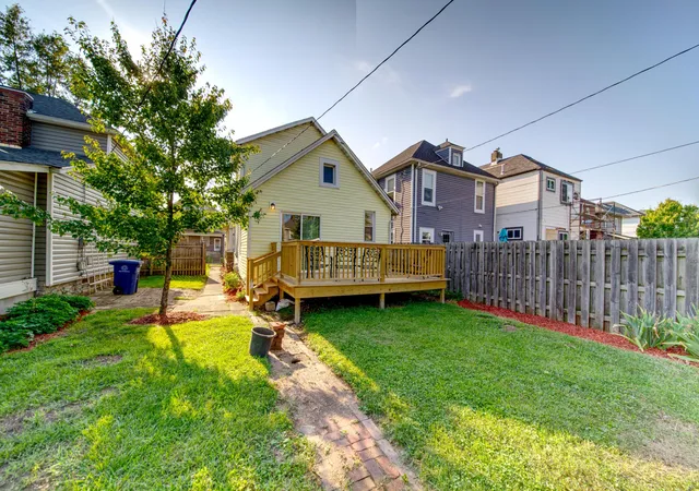 Photo 3 of Single family home for sale at 304 S Cypress Ave, Columbus, OH 43223 | MLS# 226035980 | Listing updated on 2026-09-25