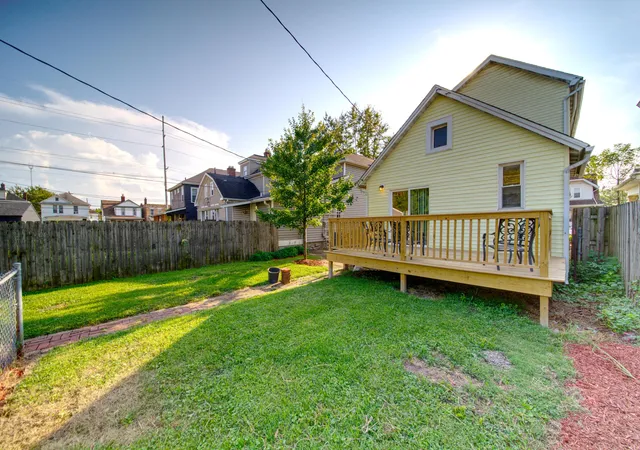 Photo 3 of Single family home for sale at 304 S Cypress Ave, Columbus, OH 43223 | MLS# 226035980 | Listing updated on 2026-09-25