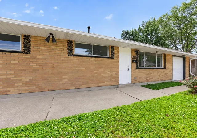 Photo 2 of Single family home for sale at 3429 Michael Ct, Columbus, OH 43204 | MLS# 226036393 | Listing updated on 2026-09-28