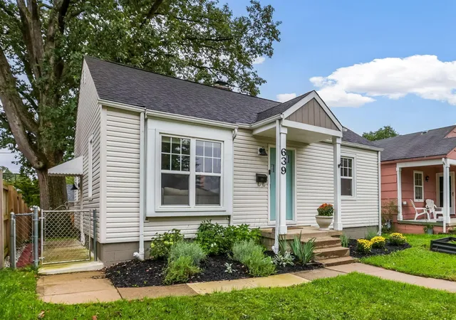 Photo 2 of Single family home for sale at 639 E Jeffrey Pl, Columbus, OH 43214 | MLS# 226036005 | Listing updated on 2026-10-06