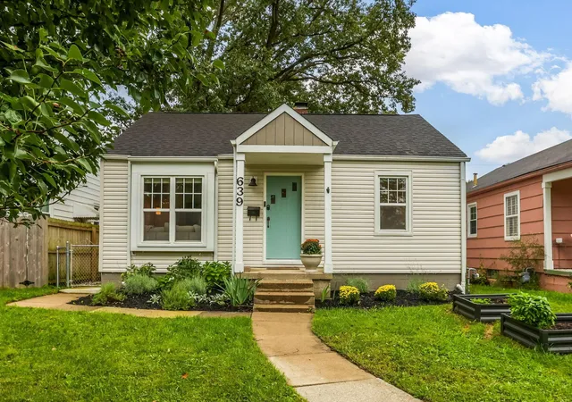 Photo 1 of Single family home for sale at 639 E Jeffrey Pl, Columbus, OH 43214 | MLS# 226036005 | Listing updated on 2026-10-06