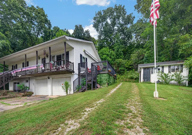 Photo 2 of Single family home for sale at 46 Foreman Ln, Waverly, OH 45690 | MLS# 226035978 | Listing updated on 2026-09-21
