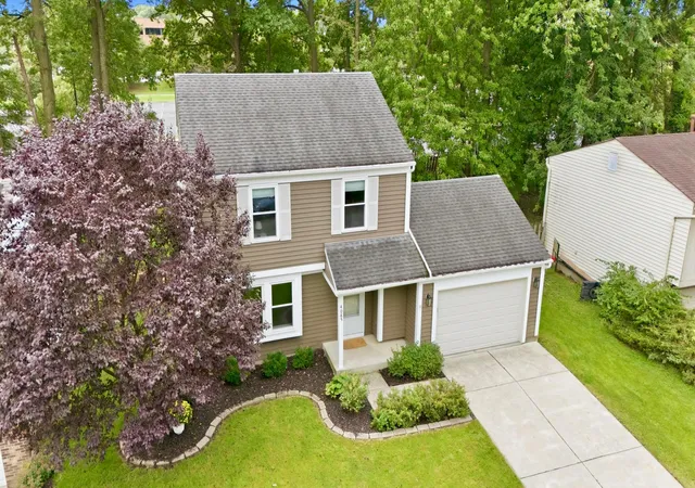 Photo 3 of Single family home for sale at 4085 Beauty Rose Ave, Westerville, OH 43081 | MLS# 226036267 | Listing updated on 2026-10-08