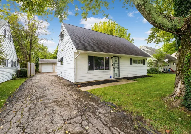 Photo 2 of Single family home for sale at 1213 Elderwood Ave, Columbus, OH 43227 | MLS# 226036034 | Listing updated on 2026-10-04