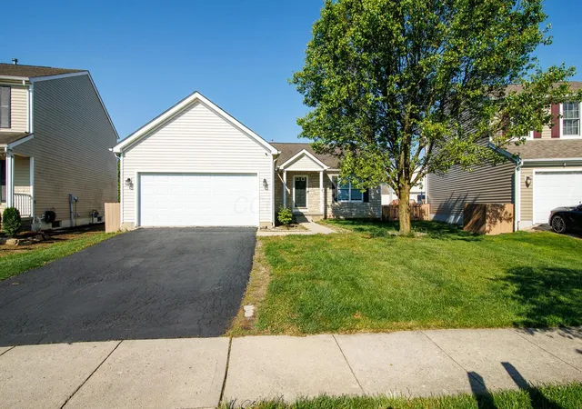 Photo 1 of Single family home for sale at 363 Belfair Dr, Galloway, OH 43119 | MLS# 226036023 | Listing updated on 2026-09-21