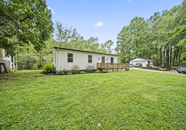 Photo 4 of Single family home for sale at 3301 Meister Rd SW, Lancaster, OH 43130 | MLS# 226036053 | Listing updated on 2026-09-28
