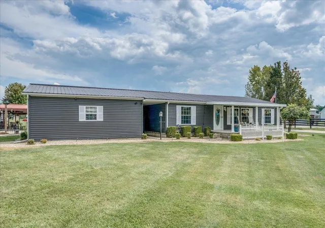 Photo 4 of Single family home for sale at 968 Shepherd Rd, Frankfort, OH 45628 | MLS# 226036028 | Listing updated on 2026-10-01