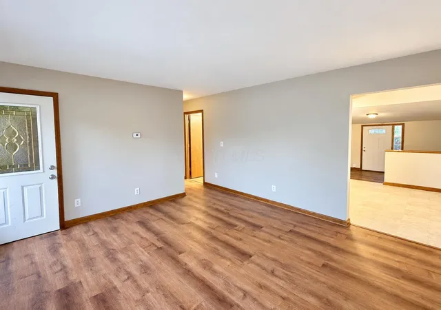 Photo 3 of Single family home for sale at 534 Clinton St, Marion, OH 43302 | MLS# 226036359 | Listing updated on 2026-09-30