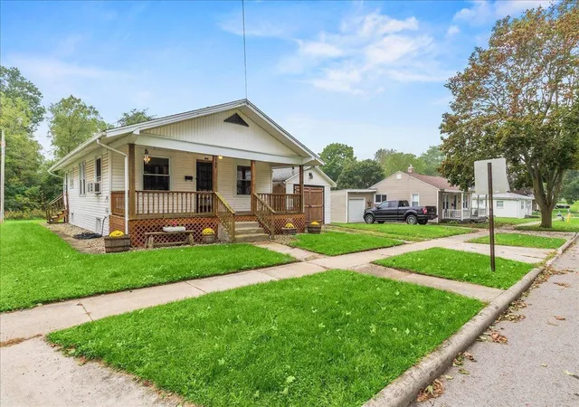 Photo 3 of Single family home for sale at 609 W Chillicothe Ave, Bellefontaine, OH 43311 | MLS# 226036592 | Listing updated on 2026-10-06
