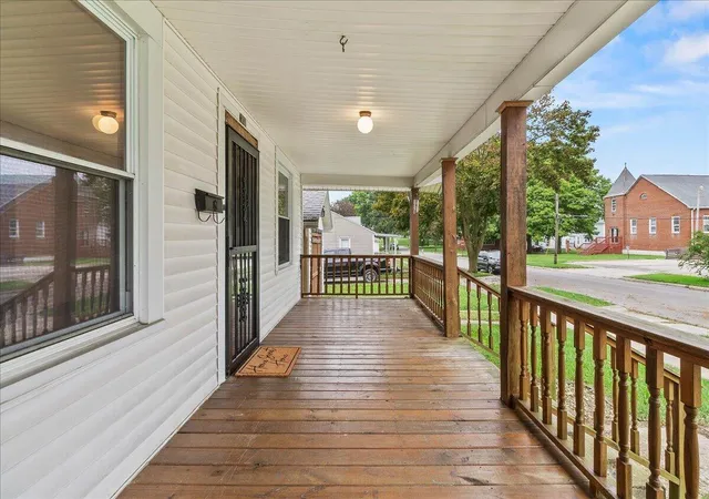 Photo 4 of Single family home for sale at 609 W Chillicothe Ave, Bellefontaine, OH 43311 | MLS# 226036592 | Listing updated on 2026-10-06