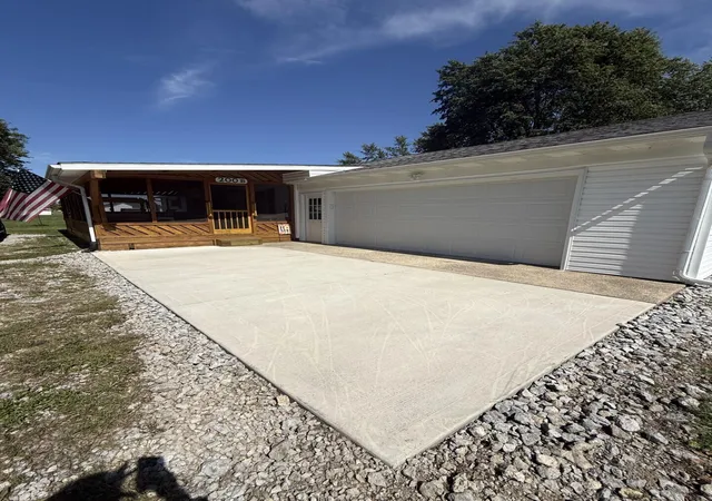 Single family home for sale at 200 Chandler Ave #B, London, OH 43140 | MLS# 226036032