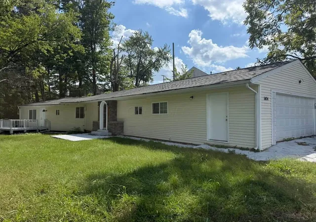 Photo 1 of Single family home for sale at 1404 S Waggoner Rd, Reynoldsburg, OH 43068 | MLS# 226036044 | Listing updated on 2026-09-21