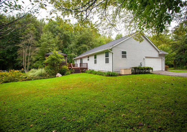 Photo 4 of Single family home for sale at 1928 Marion Rd NW, Utica, OH 43080 | MLS# 226036056 | Listing updated on 2026-09-30