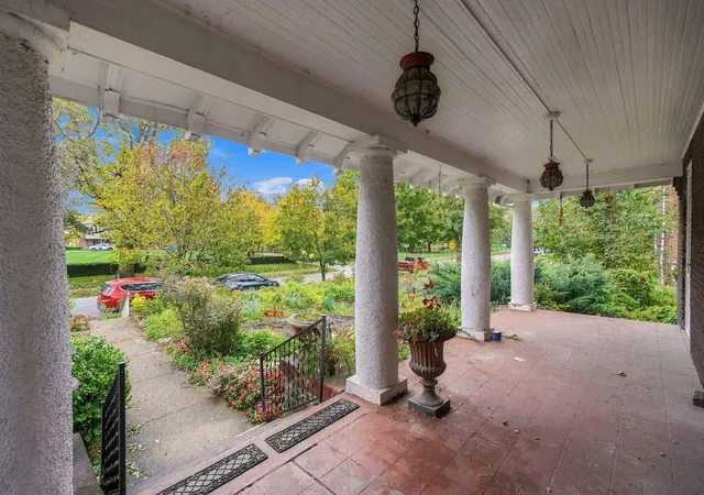 Photo 1 of Single family home for sale at 1819 Franklin Park S, Columbus, OH 43205 | MLS# 226037244 | Listing updated on 2026-10-18