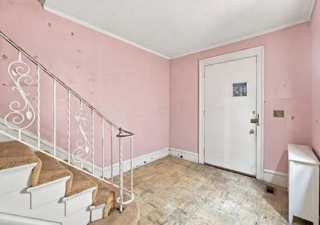 Photo 3 of Single family home for sale at 1819 Franklin Park S, Columbus, OH 43205 | MLS# 226037244 | Listing updated on 2026-10-18