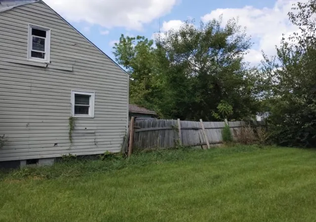 Photo 3 of Single family home for sale at 98 Miller Ave, Dayton, OH 45417 | MLS# 226036058 | Listing updated on 2026-10-01