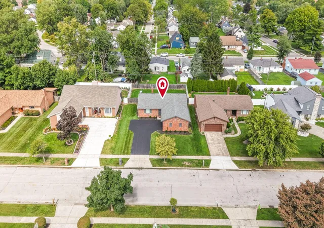 Photo 3 of Single family home for sale at 2866 Buxton Ln, Grove City, OH 43123 | MLS# 226036131 | Listing updated on 2026-09-26