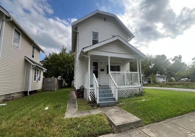 Photo 1 of Single family home for sale at 1529 Arlington Ave, Columbus, OH 43211 | MLS# 226036176 | Listing updated on 2026-09-23