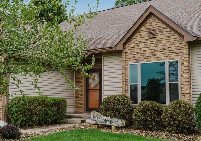 Photo 2 of Single family home for sale at 7045 Sherbrook Dr, Westerville, OH 43082 | MLS# 226036230 | Listing updated on 2026-09-27