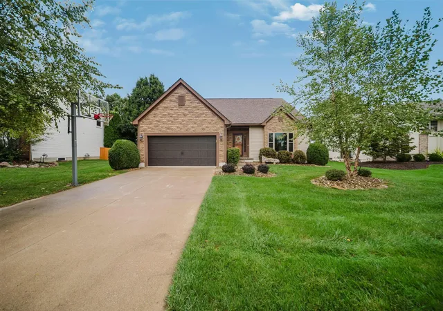 Photo 3 of Single family home for sale at 7045 Sherbrook Dr, Westerville, OH 43082 | MLS# 226036230 | Listing updated on 2026-09-27