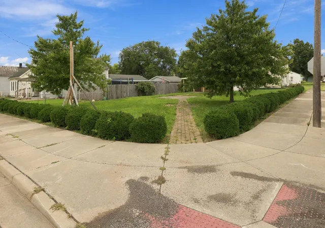 Photo 2 of Land for sale at 972 S Pickaway St, Circleville, OH 43113 | MLS# 226036633 | Listing updated on 2026-09-25