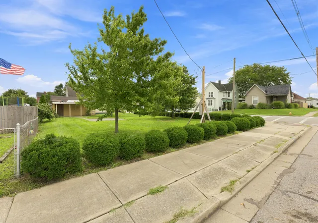 Photo 3 of Land for sale at 972 S Pickaway St, Circleville, OH 43113 | MLS# 226036633 | Listing updated on 2026-09-25