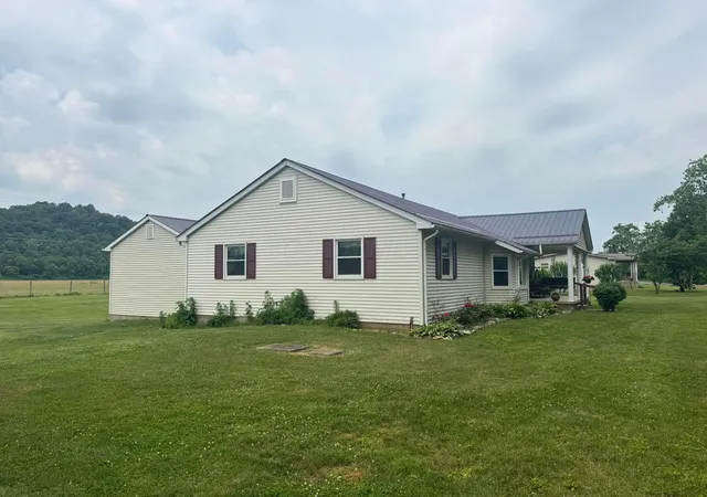 Photo 3 of Single family home for sale at 7885 Old River Rd, Philo, OH 43771 | MLS# 226036099 | Listing updated on 2026-09-22