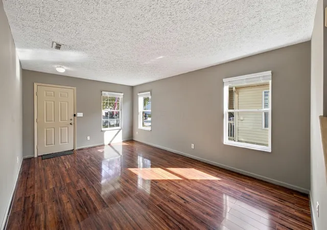 Photo 3 of Single family home for sale at 3919 Rosette Dr, Grove City, OH 43123 | MLS# 226036678 | Listing updated on 2026-09-25