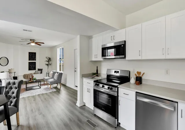 Photo 3 of Single family home for sale at 1617 S 4th Street, Columbus, OH 43207 | MLS# 226036203 | Listing updated on 2026-09-29