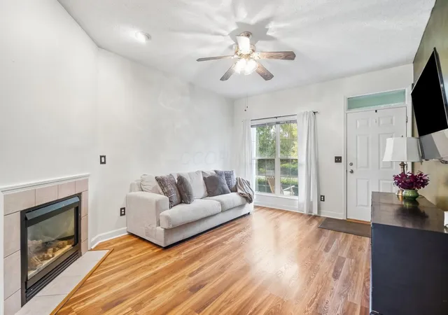 Photo 3 of Condo for sale at 5877 Scioto Hl Ln, Hilliard, OH 43026 | MLS# 226036378 | Listing updated on 2026-09-28