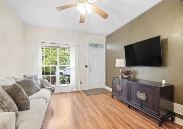 Photo 4 of Condo for sale at 5877 Scioto Hl Ln, Hilliard, OH 43026 | MLS# 226036378 | Listing updated on 2026-09-28