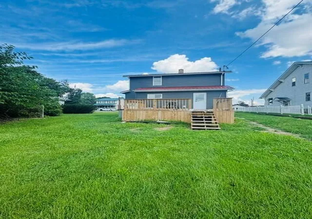 Photo 3 of Single family home for sale at 35 Magnolia Ave, Newark, OH 43055 | MLS# 226036189 | Listing updated on 2026-09-22