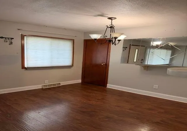 Photo 2 of Single family home for sale at 1276 Minnesota Ave, Columbus, OH 43211 | MLS# 226036117 | Listing updated on 2026-09-28